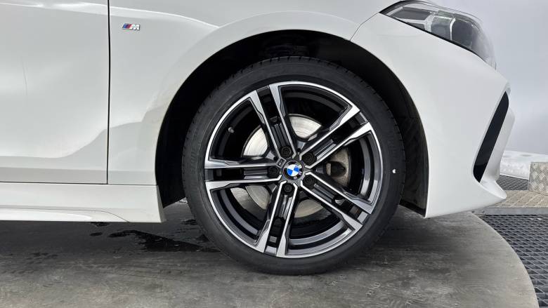 BMW 1 Series 118i [136] M Sport 5dr Step Auto [LCP] Petrol Hatchback